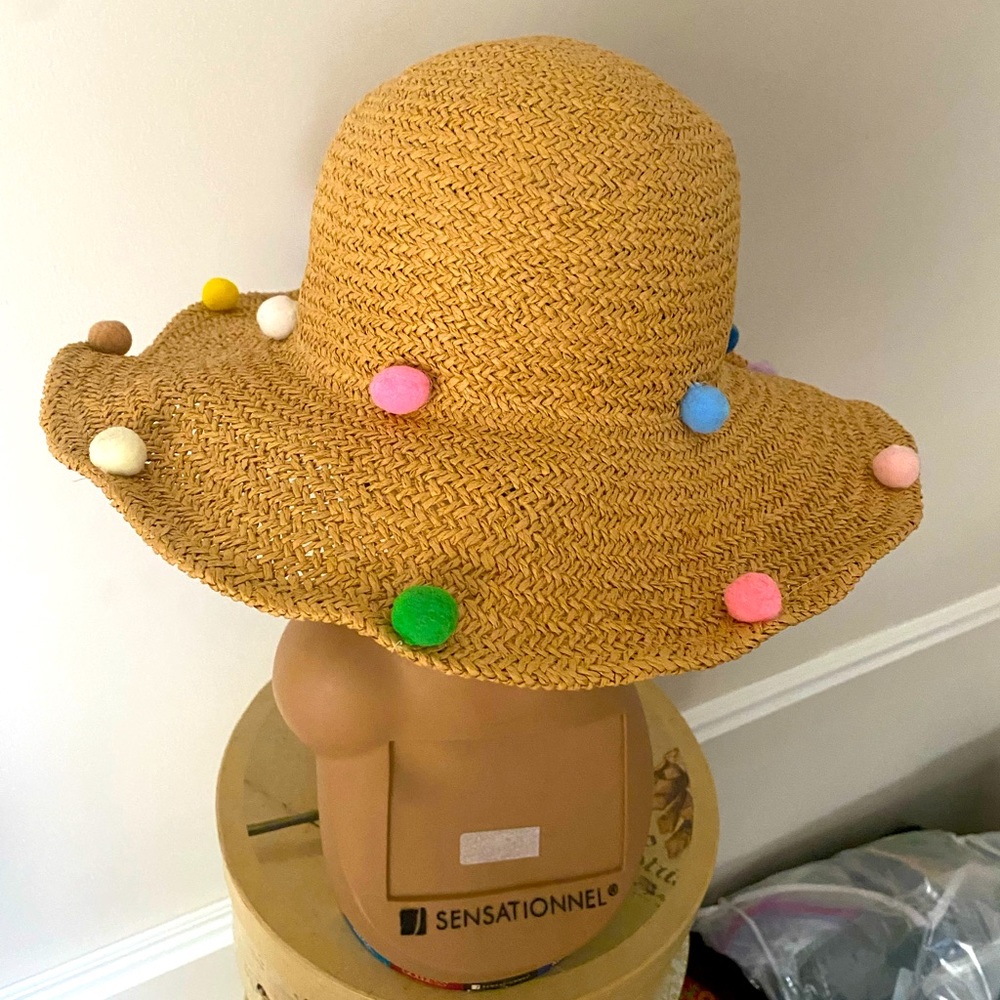 Straw hat - Picture 2 of 2